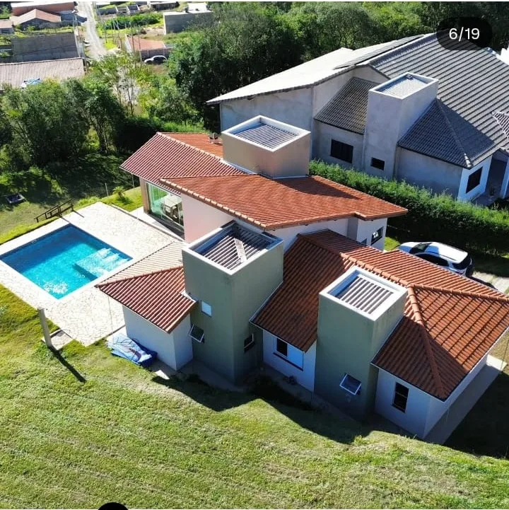 Vista aérea dos fundos da residência